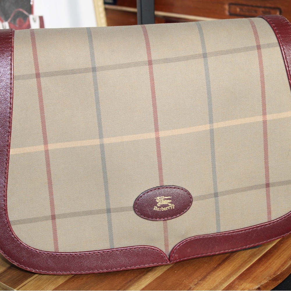 Burberry Nova Check Shoulder Bag